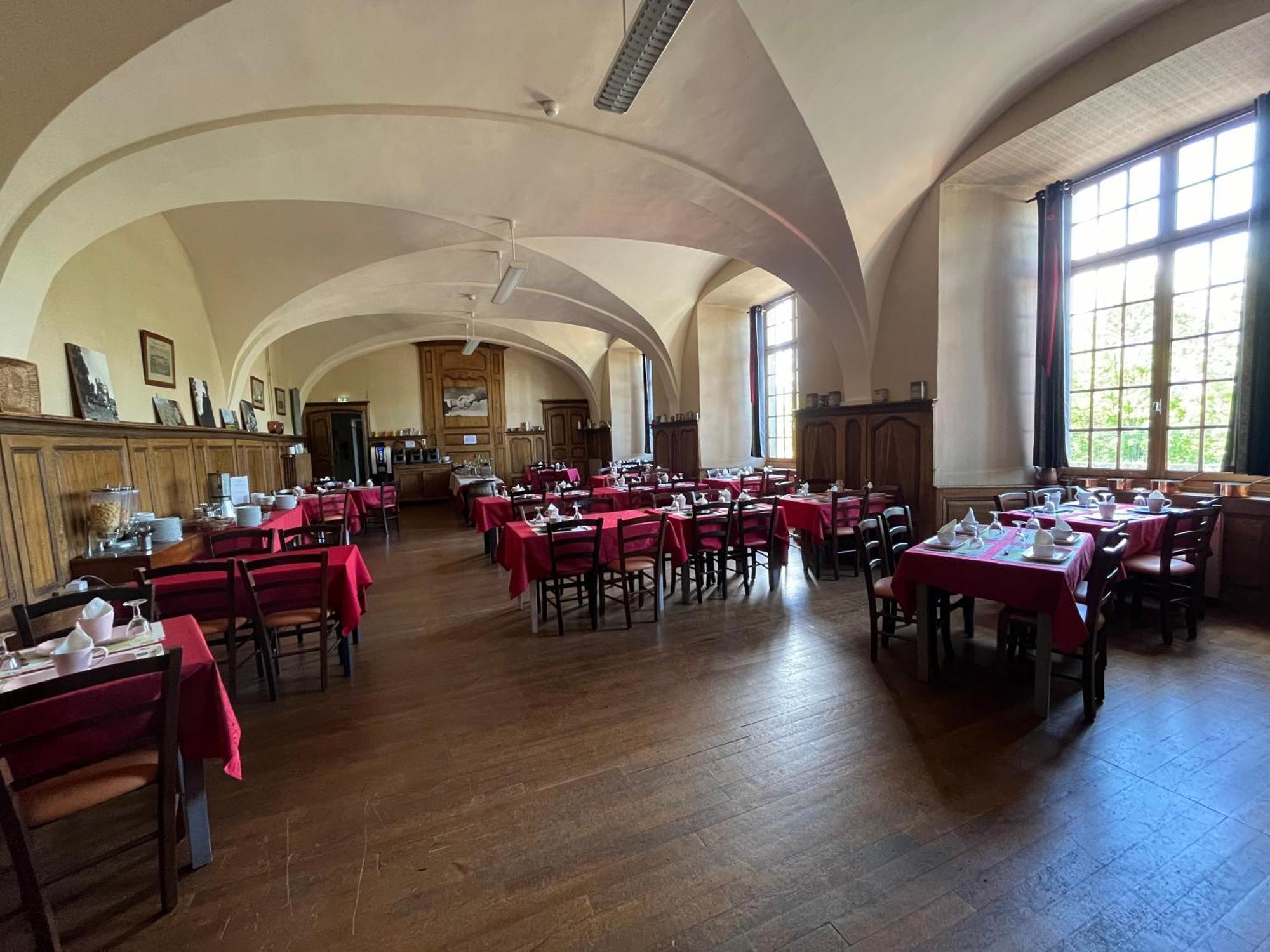 Logis Hotel Ancien Grand Seminaire Saint-Flour  Eksteriør bilde