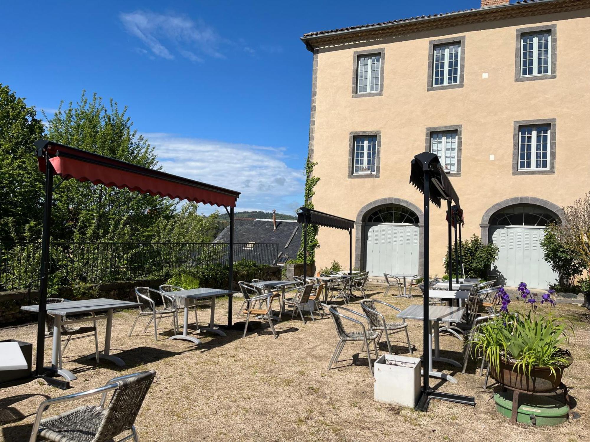 Logis Hotel Ancien Grand Seminaire Saint-Flour  Eksteriør bilde