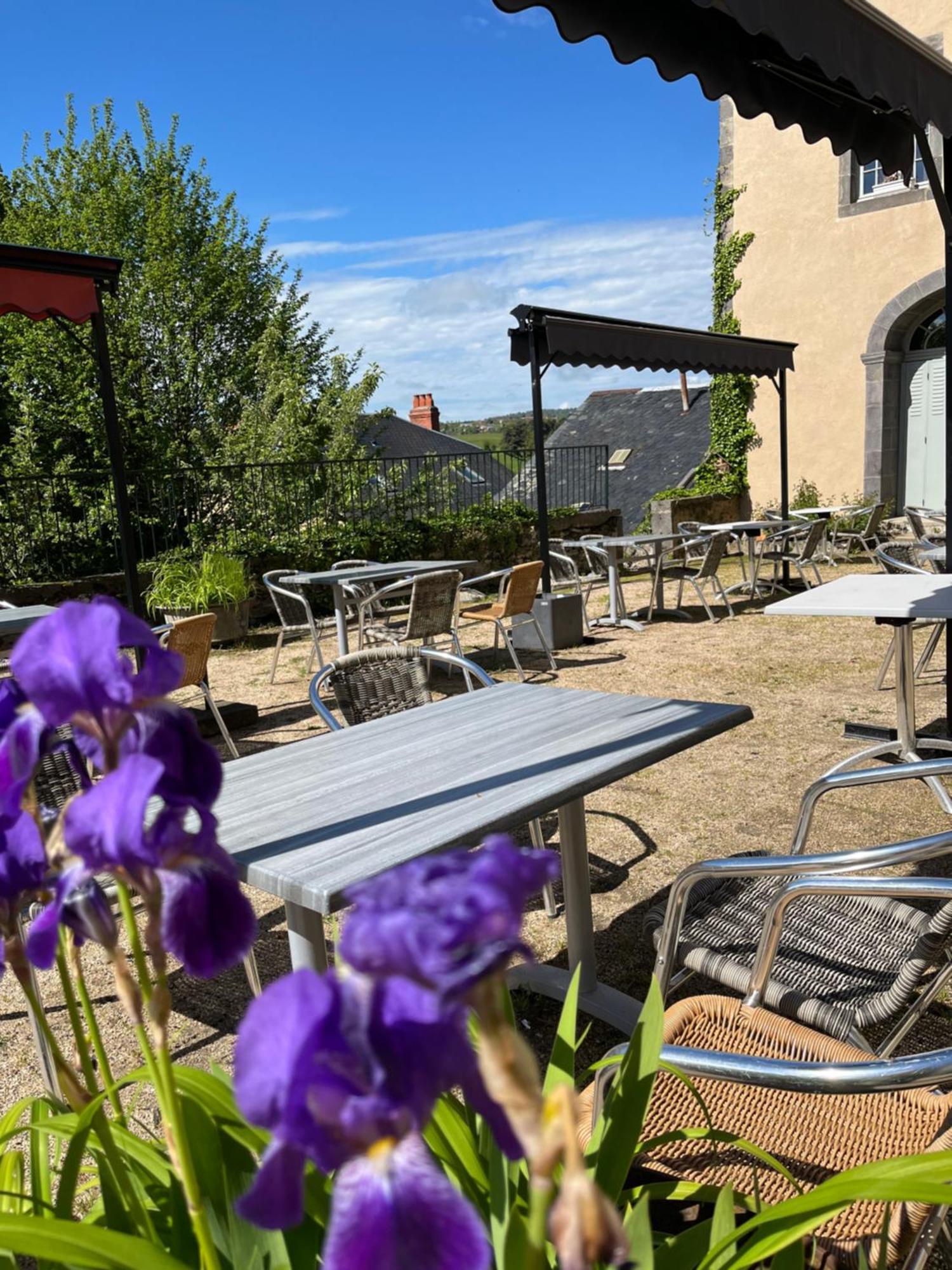 Logis Hotel Ancien Grand Seminaire Saint-Flour  Eksteriør bilde
